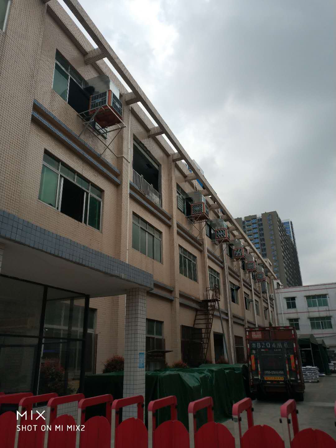如何給高溫車間通風降溫？