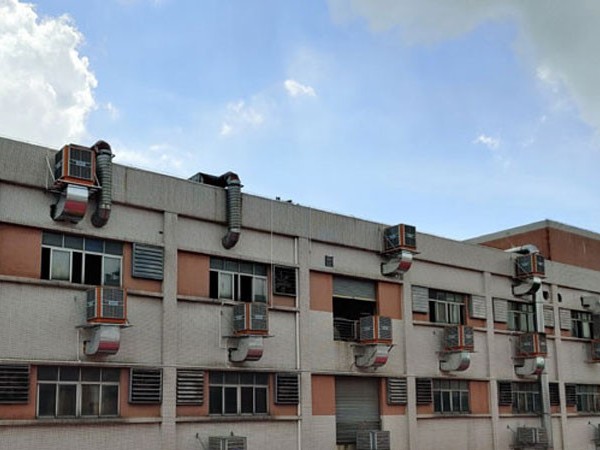 東莞環(huán)?？照{(diào)廠家.1.5KW環(huán)?？照{(diào).車(chē)間降溫設(shè)備